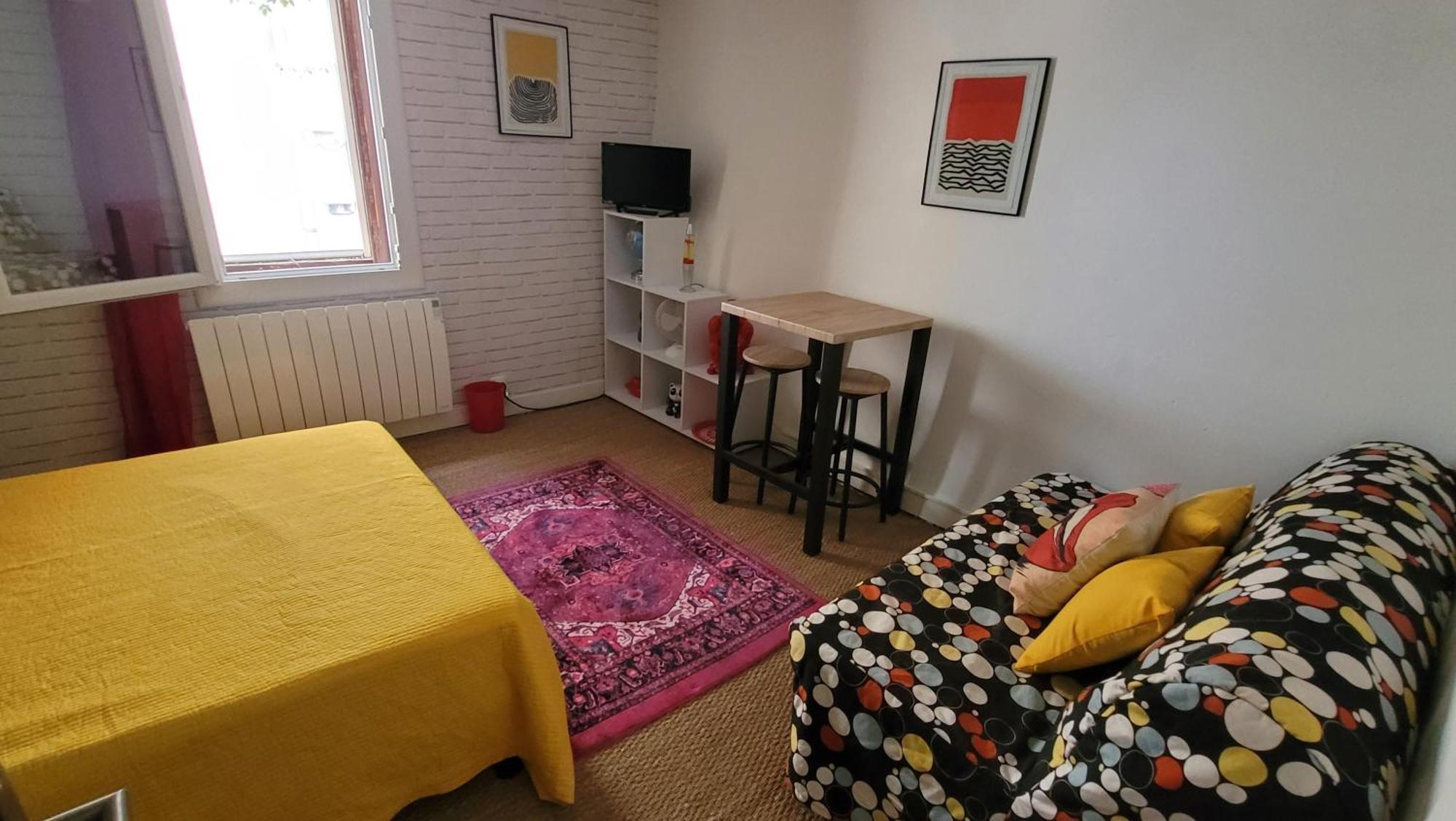 B&B Chambres "Chez Meme Germaine" Caramany Exteriör bild